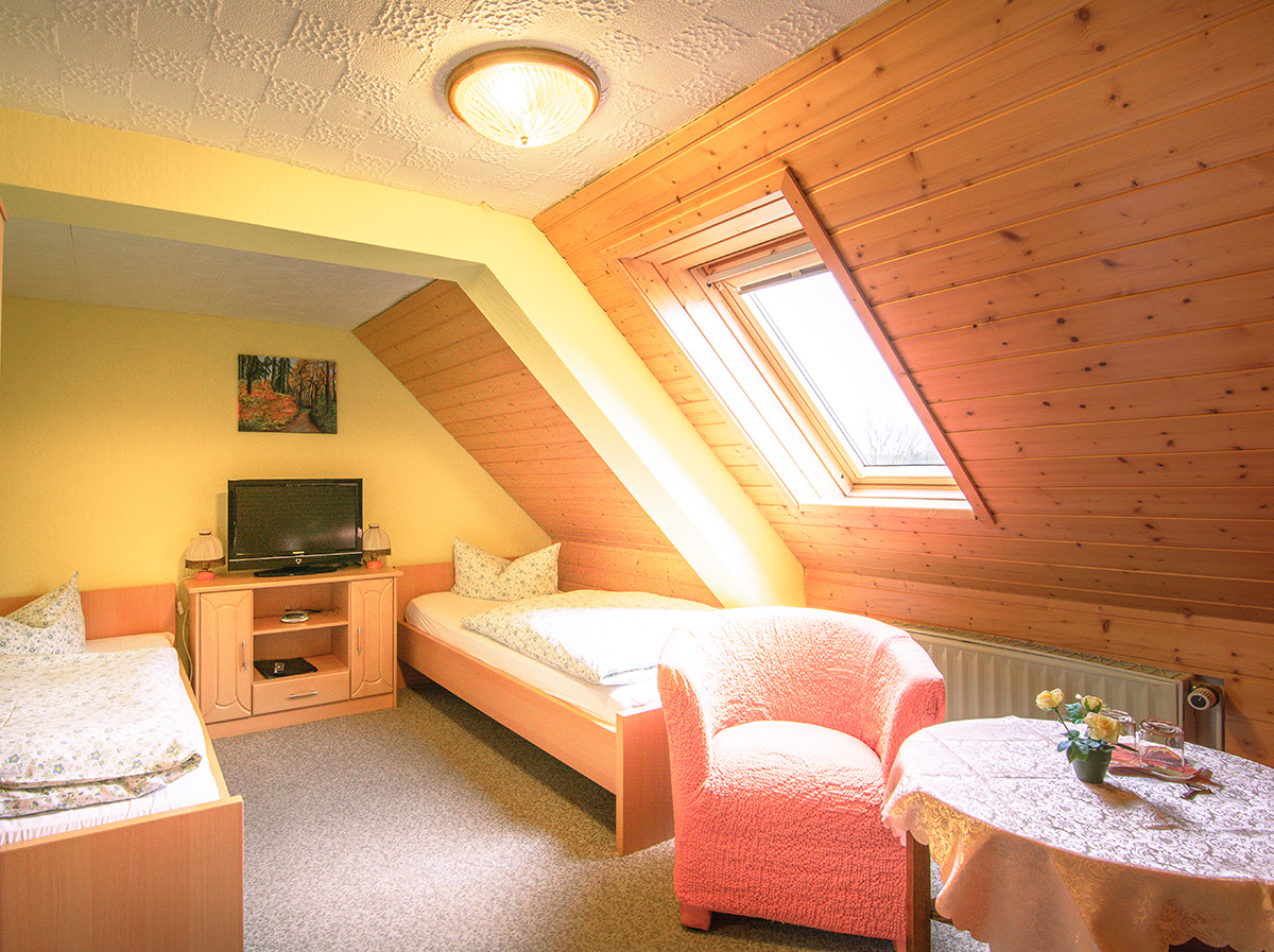 Doppelzimmer mit getrennten Betten